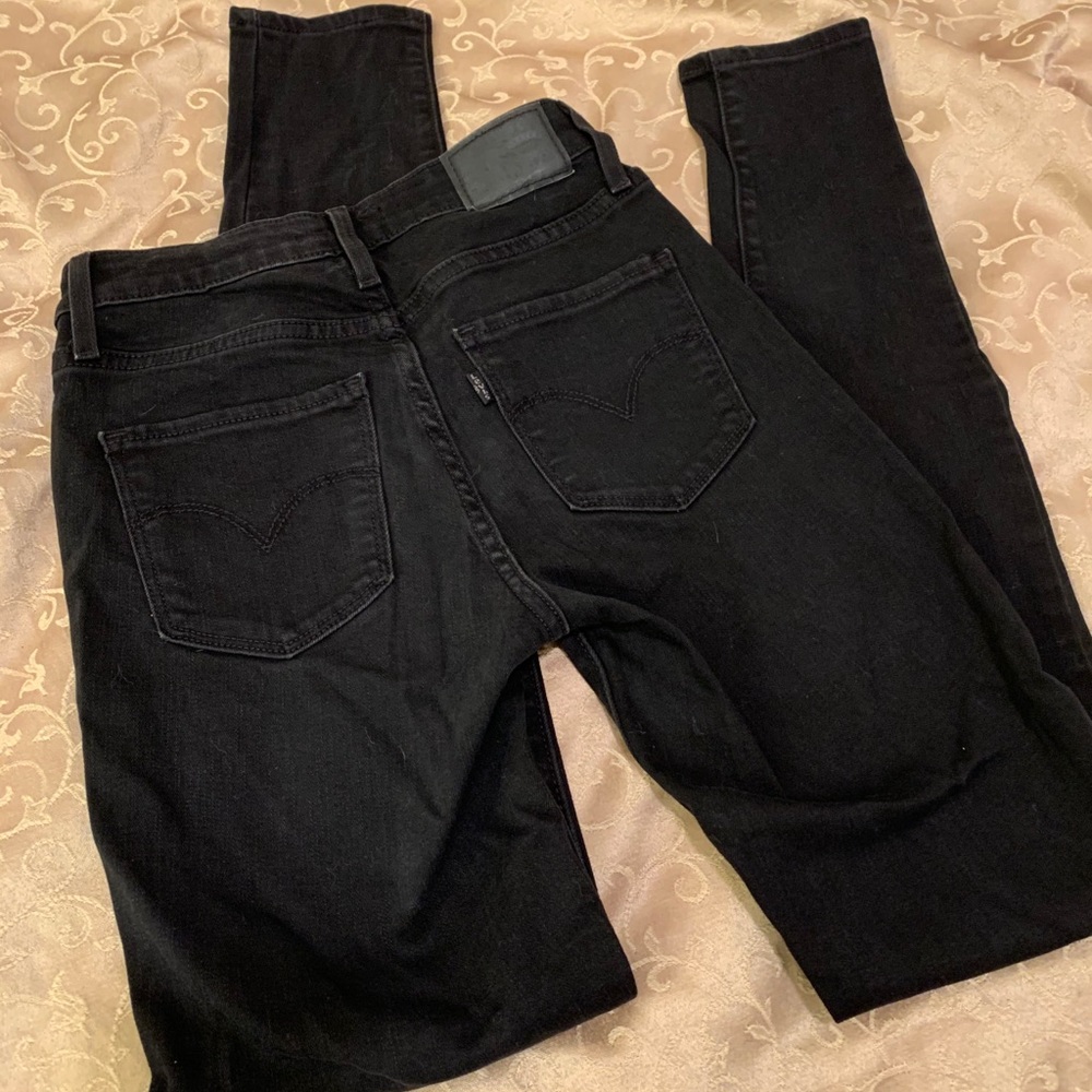 Black Levi’s!!